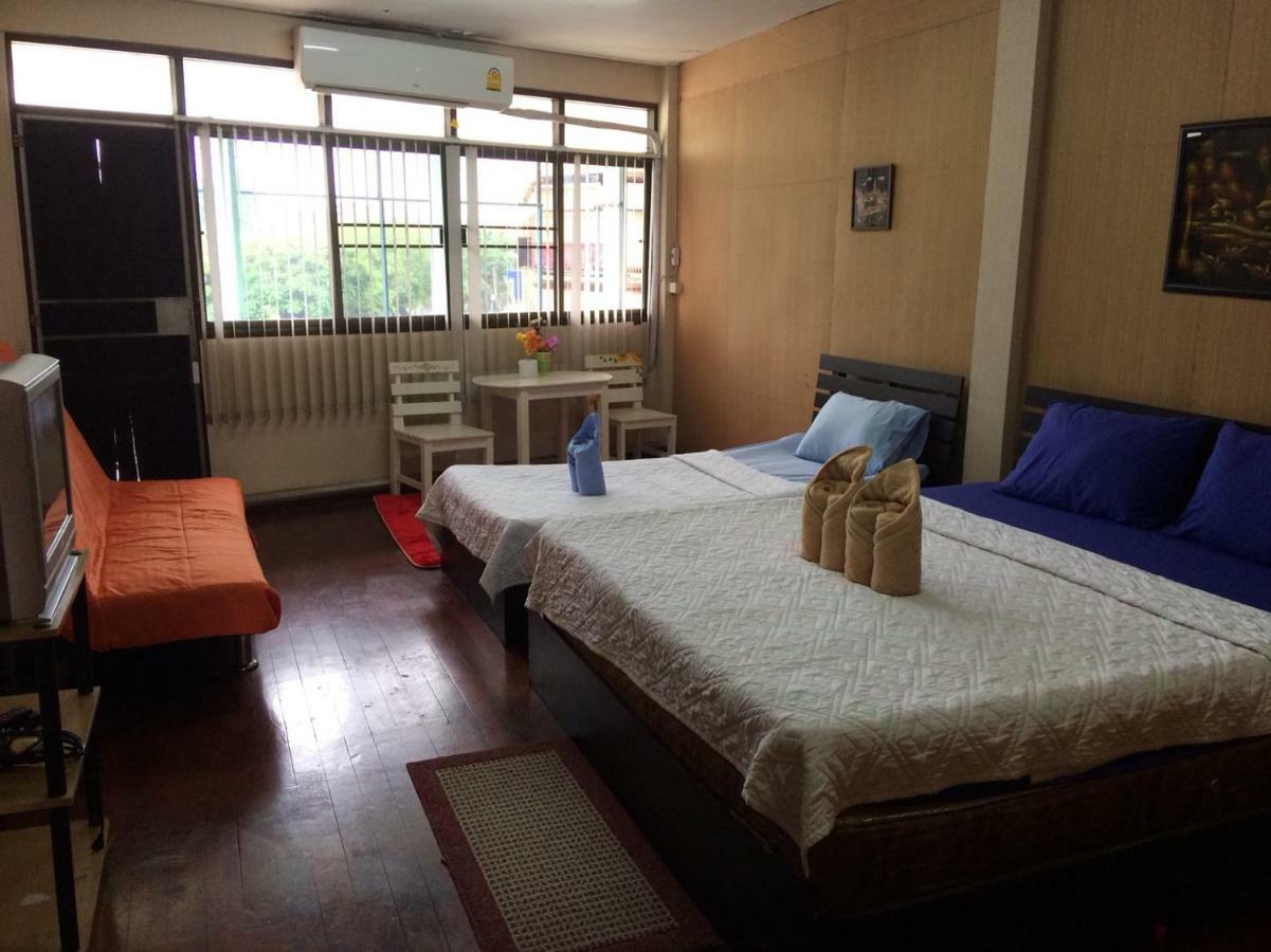 Changphuakgate Guesthouse Chiang Mai Zewnętrze zdjęcie