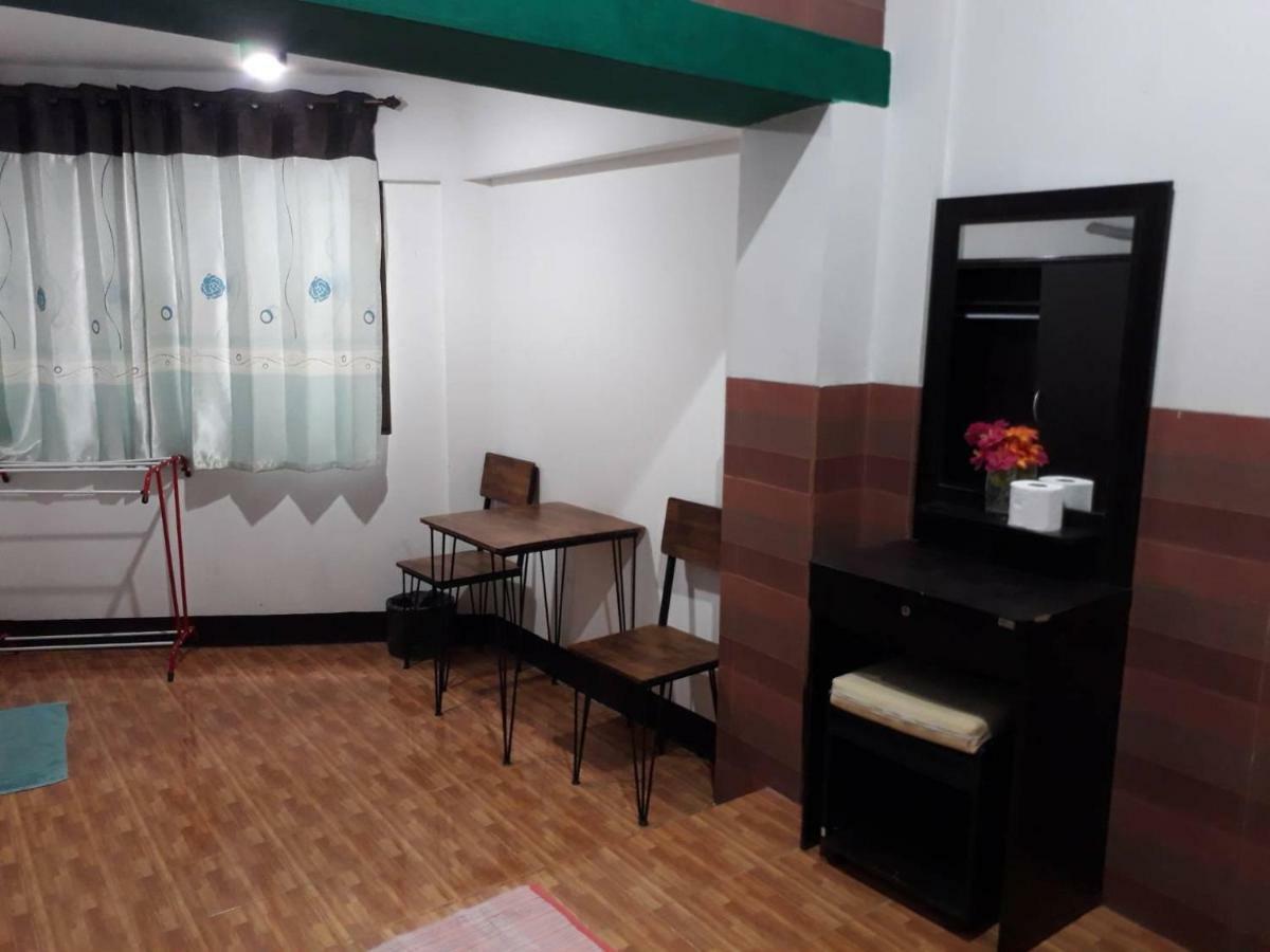 Changphuakgate Guesthouse Chiang Mai Zewnętrze zdjęcie